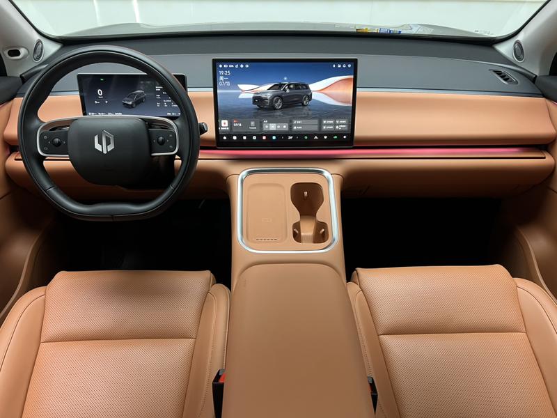 Leapmotor C16, 2025 — фото 10 из 12