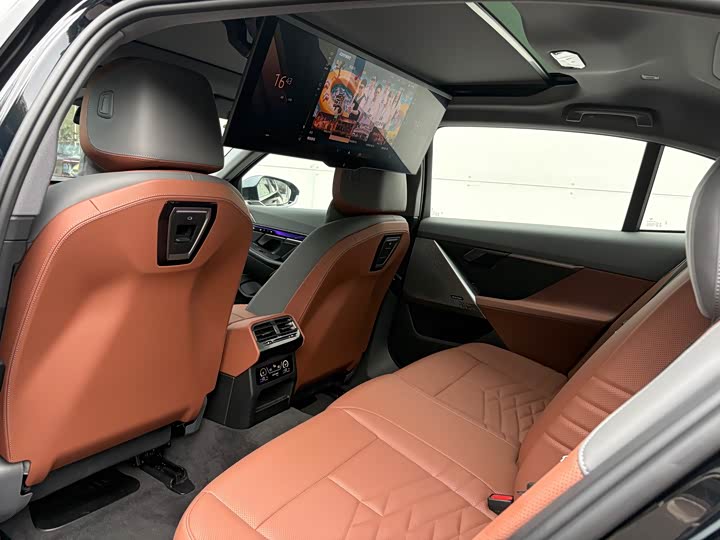 BMW i5, 2025 — фото 6 из 9