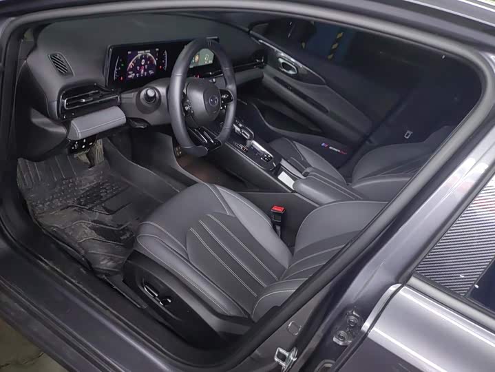 GAC Trumpchi Empow R, 2025 — фото 9 из 9