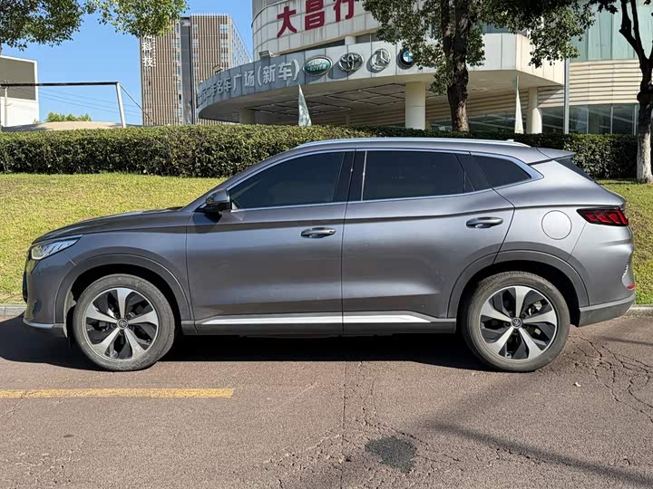 BYD Song Plus Hybrid/EV, 2022 — фото 3 из 9