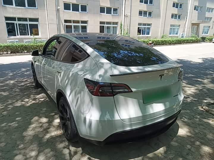 Tesla Model Y, 2022 — фото 5 из 9