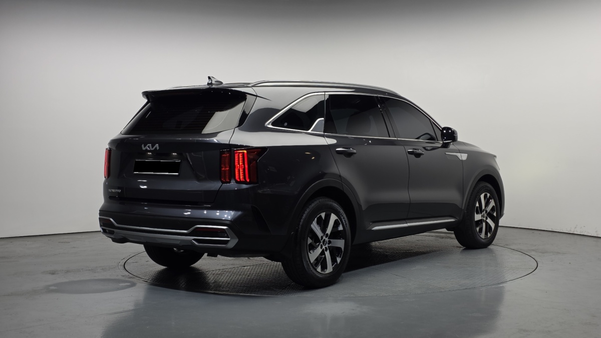 Kia Sorento, 2022 — фото 2 из 12