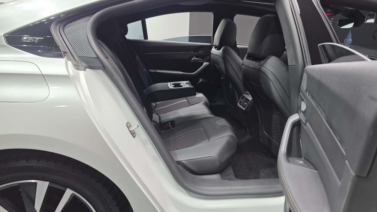 Peugeot 508, 2022 — фото 11 из 12