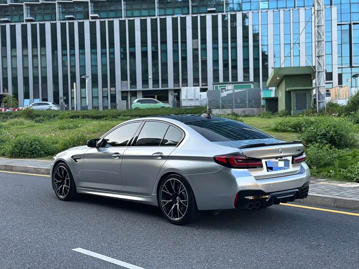 BMW M5, 2022 — фото 6 из 9