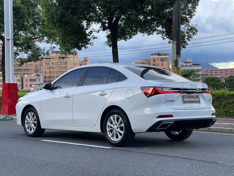 Roewe i5, 2025 — фото 5 из 12