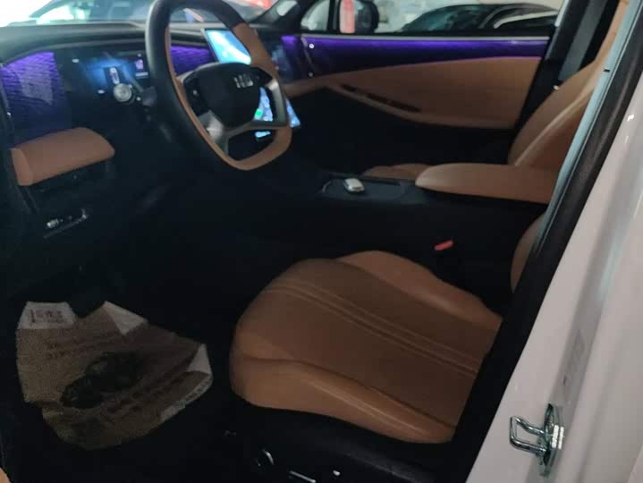 Geely Galaxy L7, 2024 — фото 8 из 9