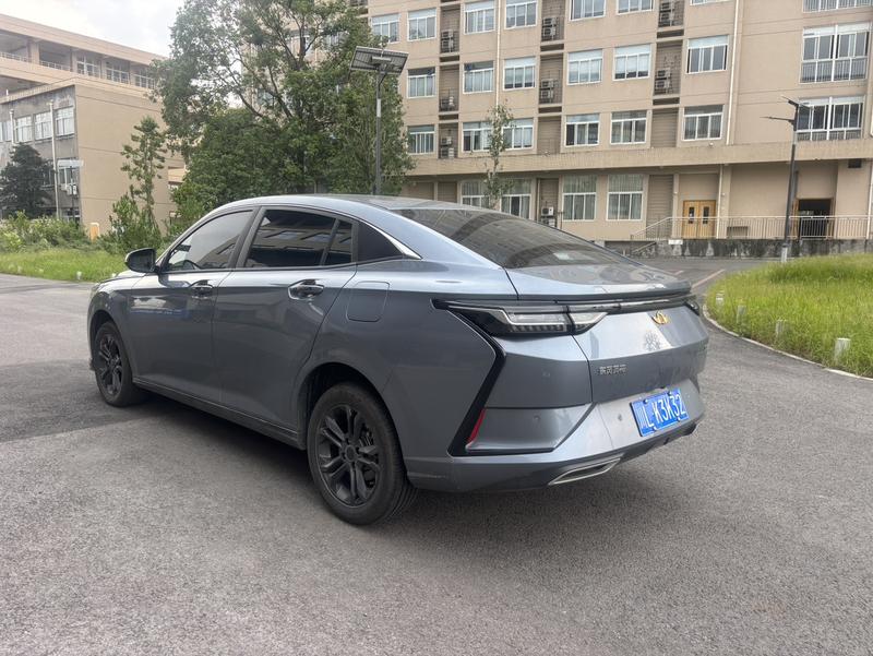 Dongfeng Aeolus Yixuan, 2025 — фото 4 из 10