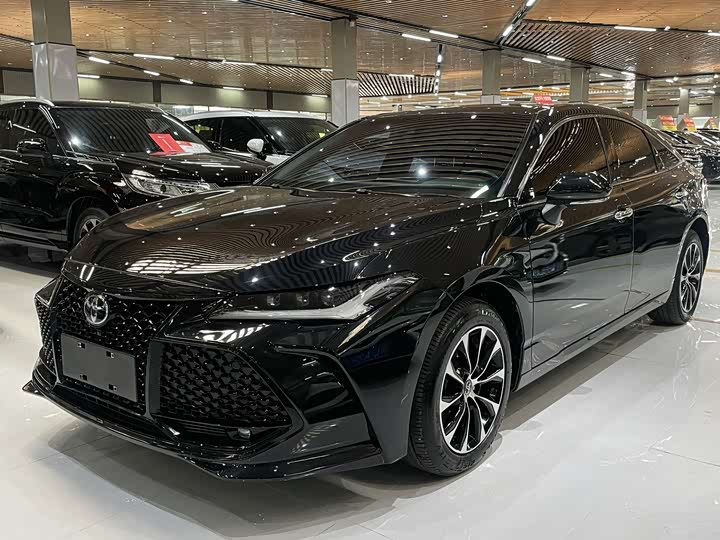 Toyota Avalon, 2022 — купить в Перми под ключ