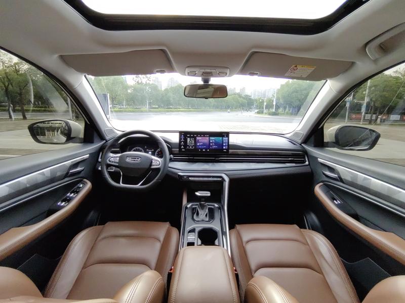 Geely Vision X6, 2022 — фото 11 из 12