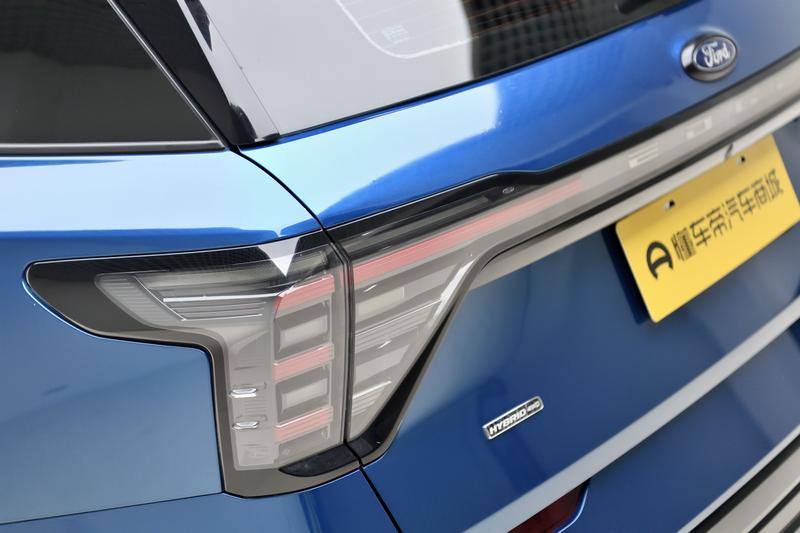 Ford Edge, 2023 — фото 10 из 12