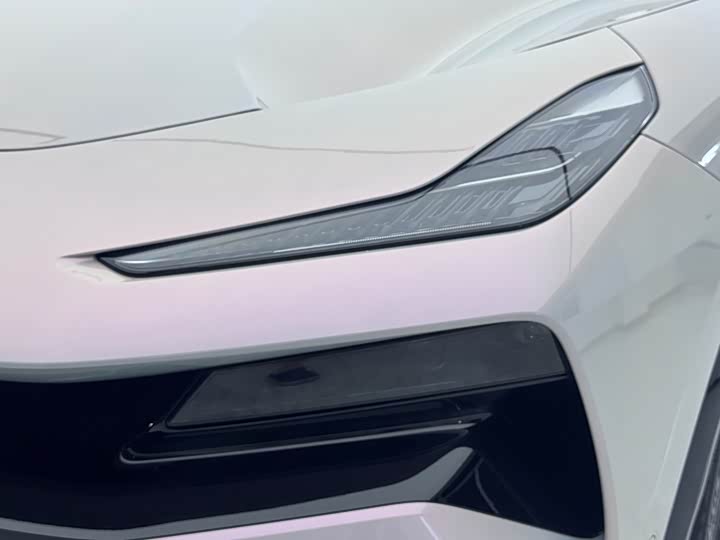 Lotus Eletre, 2022 — фото 6 из 9