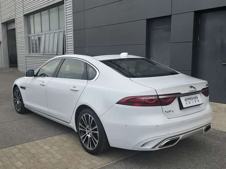 Jaguar XF L, 2025 — фото 8 из 9