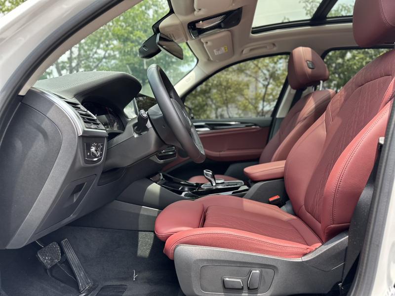 BMW X3, 2023 — фото 12 из 12