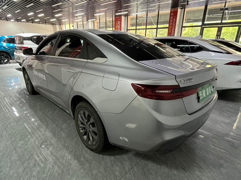 Geely Geometry A, 2022 — фото 5 из 10