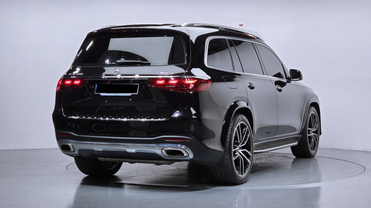 Mercedes-Benz GLS-Class, 2023 — фото 2 из 12