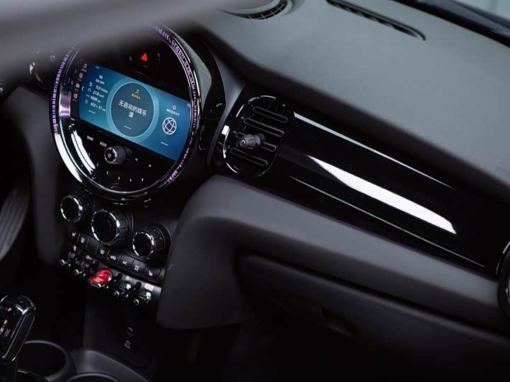 Mini Mini JCW, 2022 — фото 9 из 9