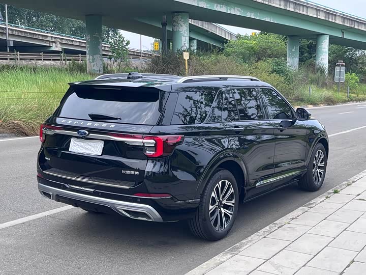 Ford Explorer, 2024 — фото 6 из 9