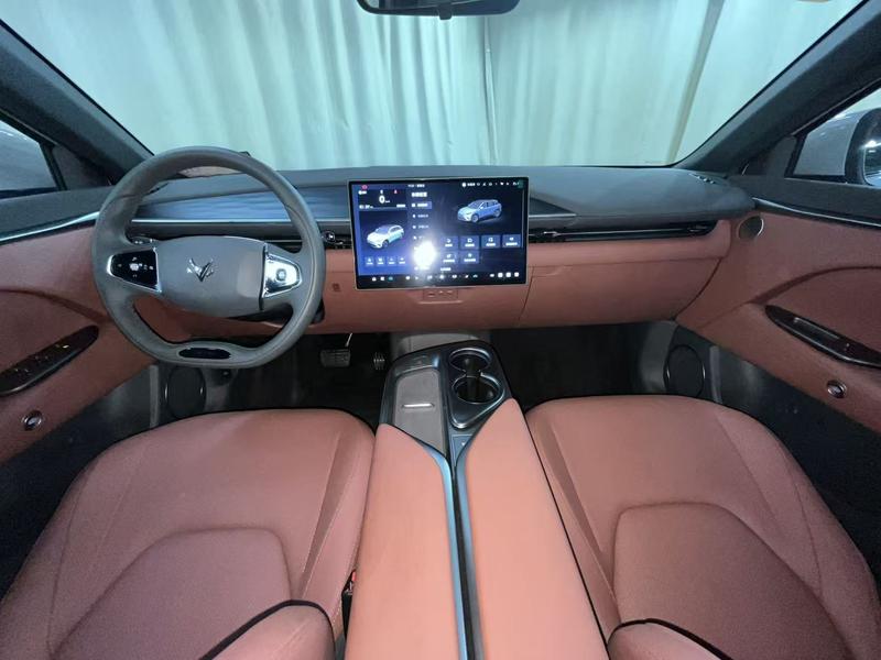 BAIC Arcfox Alpha T5, 2026 — фото 8 из 11