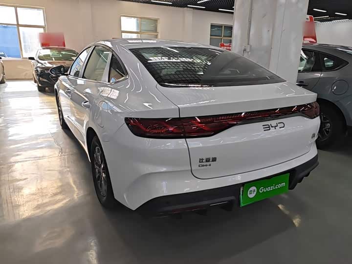 BYD Qin L, 2026 — фото 5 из 9