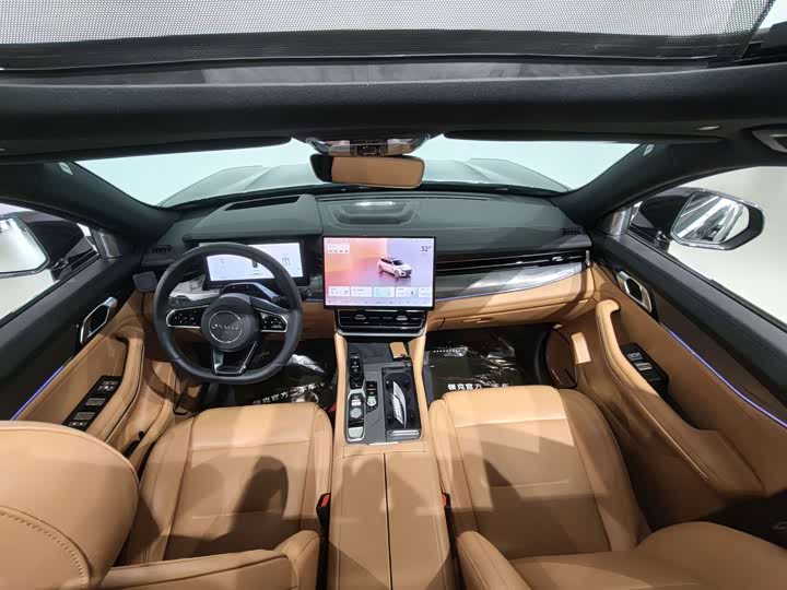 Lynk & Co 09 EM-P Hybrid, 2025 — фото 7 из 9