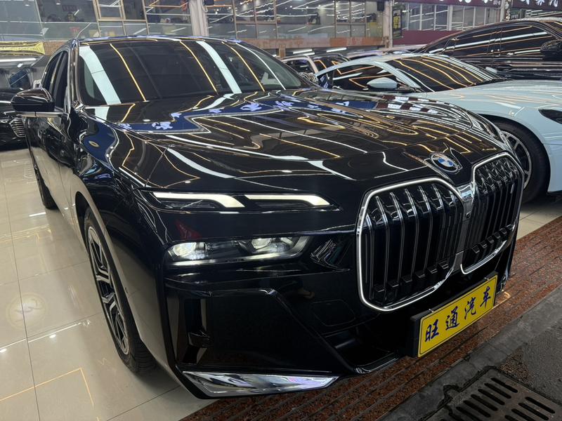 BMW i7, 2024 — фото 3 из 12