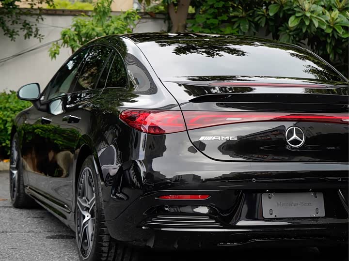 Mercedes-Benz EQE AMG, 2024 — фото 6 из 9
