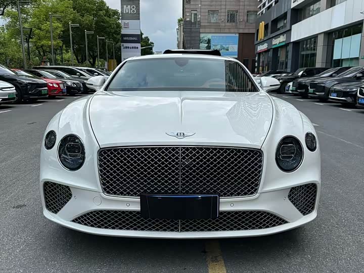 Bentley Continental GT, 2022 — фото 2 из 9