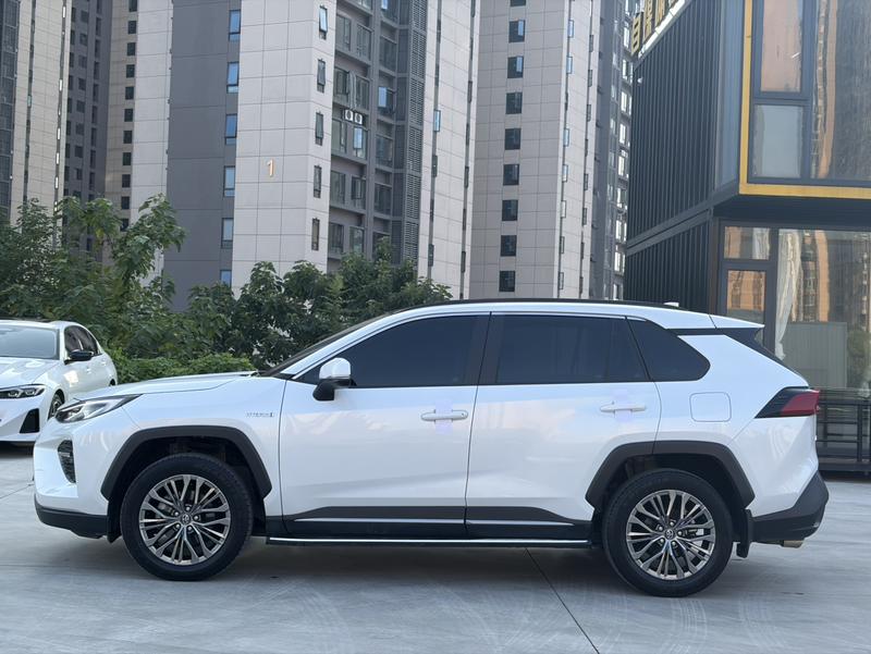 Toyota Wildlander, 2024 — фото 4 из 12