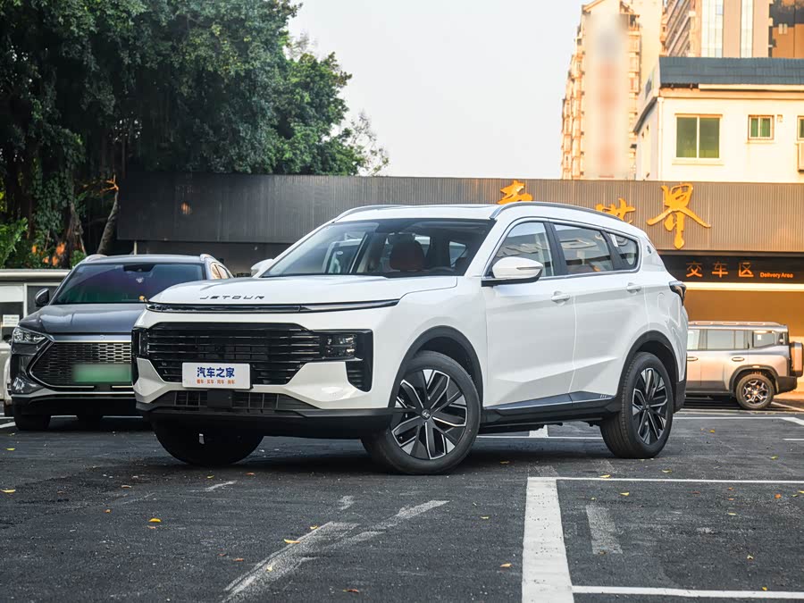 Jetour X70 Plus C-DM Hybrid, 2026 — купить в Перми под ключ