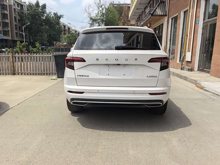 Skoda Karoq, 2022 — фото 5 из 9