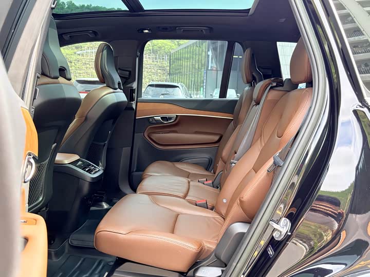 Volvo XC90, 2022 — фото 9 из 9