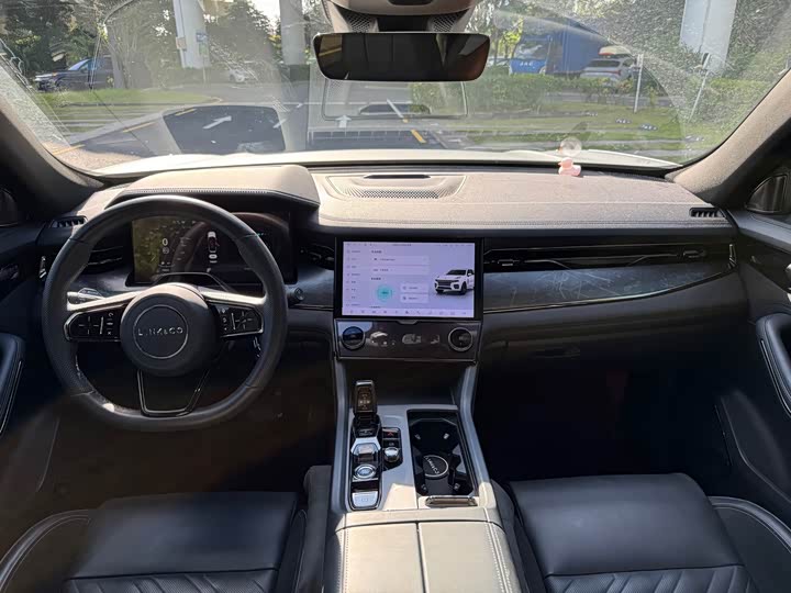 Lynk & Co 09 EM-P Hybrid, 2022 — фото 6 из 9