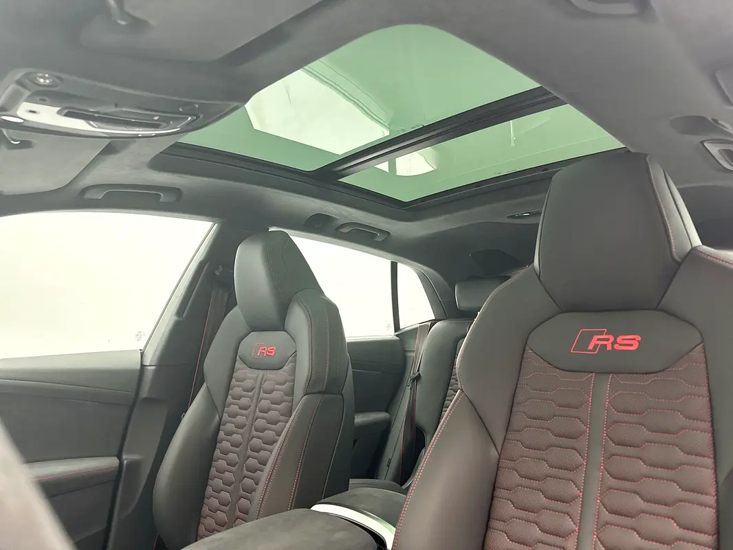 Audi RS Q8, 2025 — фото 8 из 10