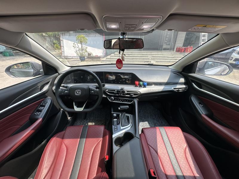 Changan Eado Plus, 2021 — фото 8 из 12