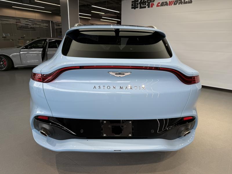 Aston Martin DBX, 2023 — фото 3 из 8
