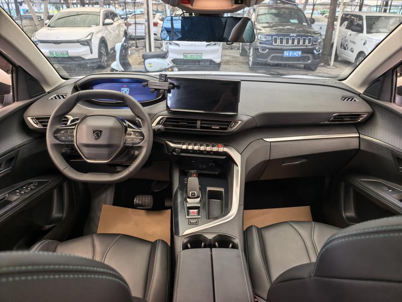 Peugeot 5008, 2022 — фото 7 из 12