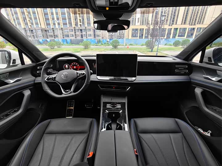 Volkswagen Tiguan L Pro, 2025 — фото 5 из 9