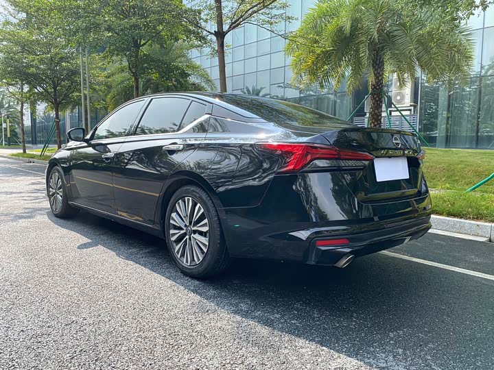 Nissan Teana, 2023 — фото 6 из 9