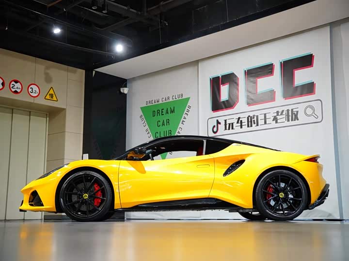 Lotus Emira, 2023 — фото 8 из 9