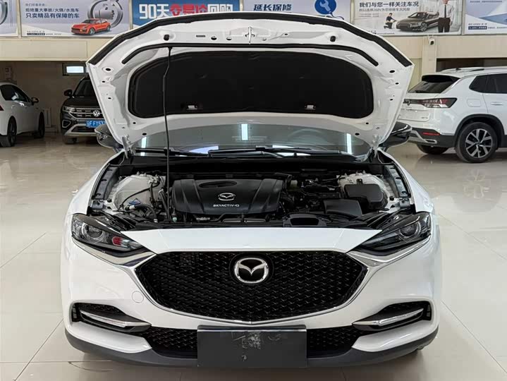 Mazda CX-4, 2023 — фото 7 из 9