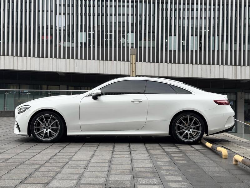 Mercedes-Benz E-Class, 2022 — фото 3 из 10