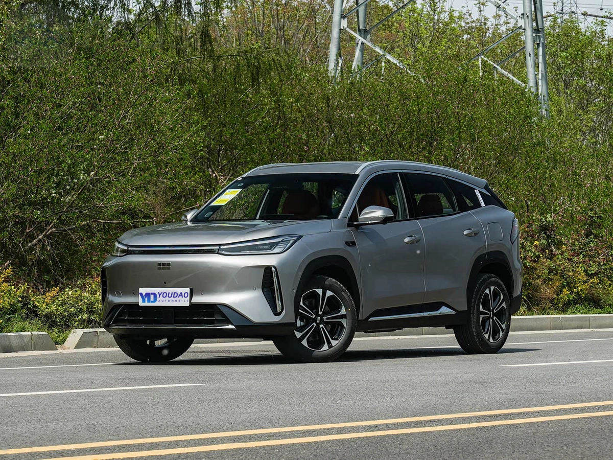 Geely Galaxy M7, 2026
