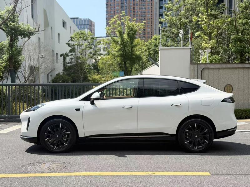 GAC Hyptec HT, 2026 — фото 3 из 10