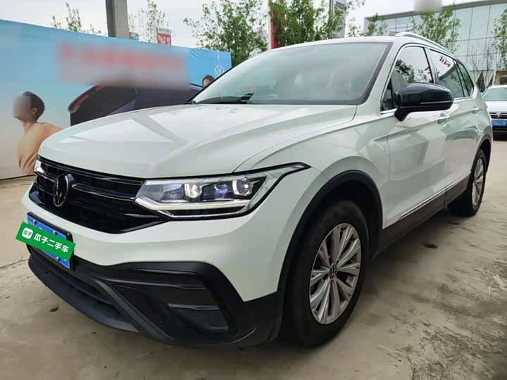Volkswagen Tiguan L Pro, 2024 — купить в Смоленске под ключ