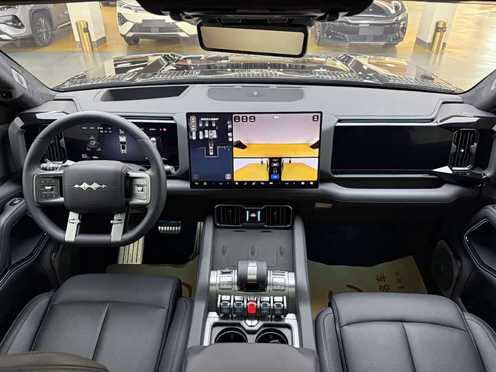 BYD FangChengBao Leopard 8, 2025 — фото 9 из 9