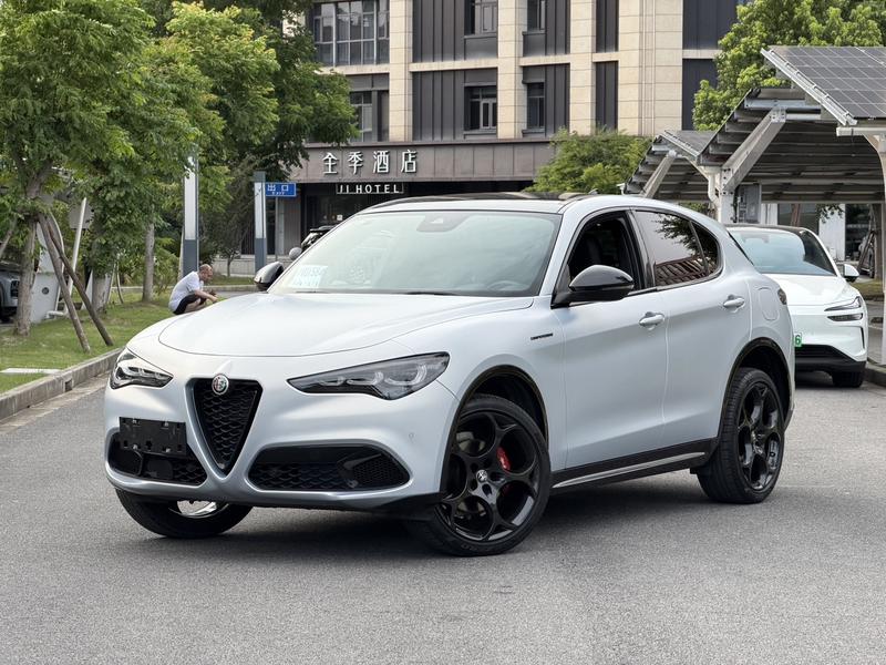 Alfa Romeo Stelvio, 2023 — купить в Самаре под ключ