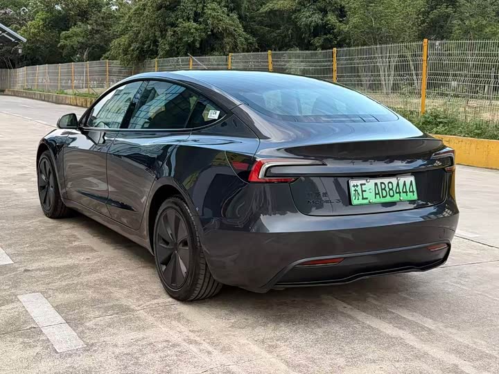 Tesla Model 3, 2025 — фото 3 из 9