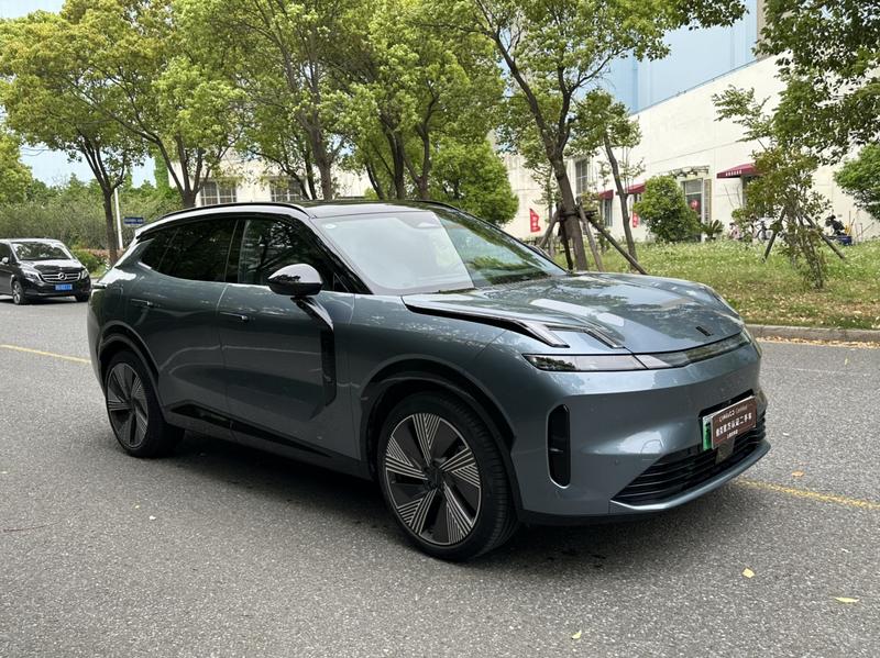 Lynk & Co 08 EM-P Hybrid, 2024 — фото 3 из 12
