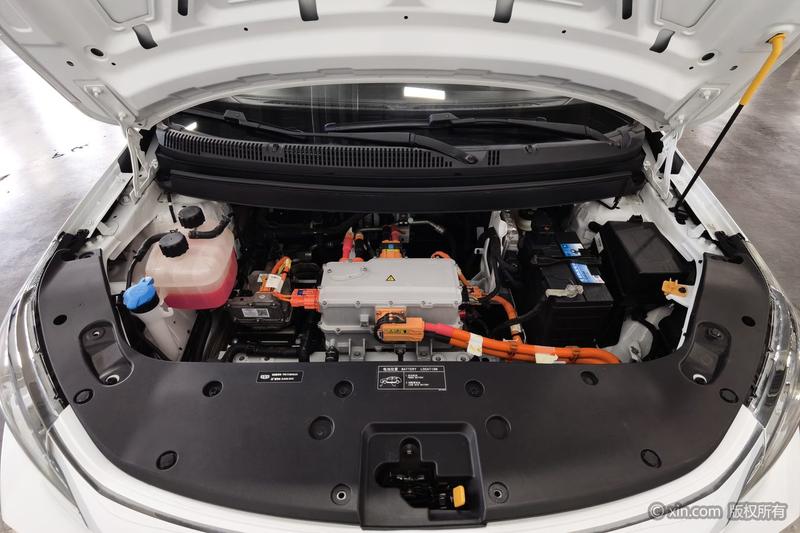 Geely Geometry EX3, 2022 — фото 6 из 12