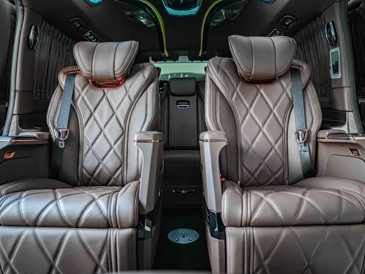 Mercedes-Benz V-Class, 2026 — фото 7 из 9